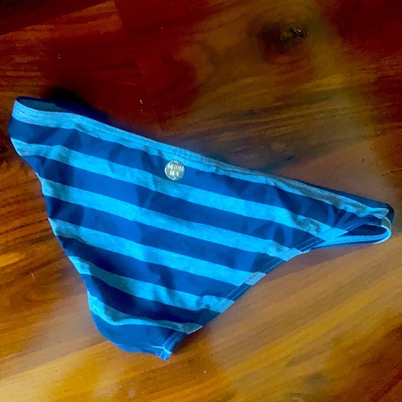 Bathing suit bottom - Picture 2 of 2